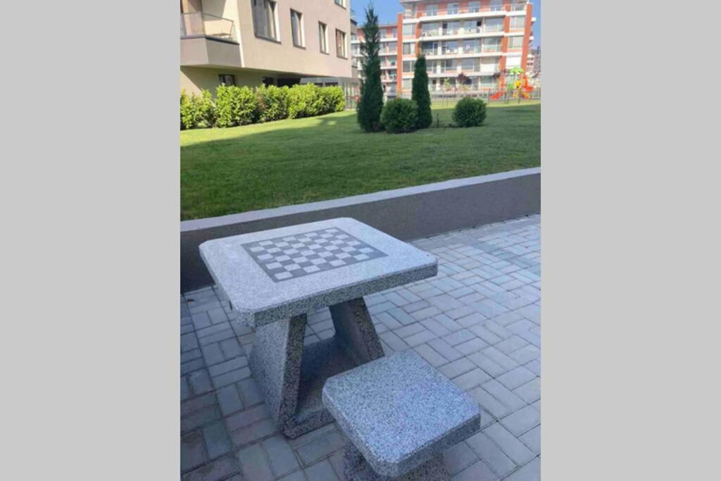 Apartament Yellow Apart @ Vitosha, Sofia Zewnętrze zdjęcie